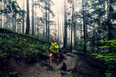 Athletes_Trail_Running_Rain_fog_Dale_CP_Rod_McLean_TGG