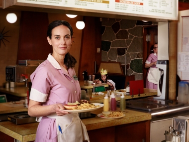 NeverBroken-Portrait-at-diner-RodMcLean_TGG1