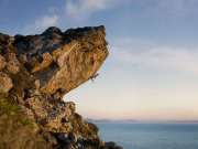 20_Athlete-Male-Rock-Climber-Ethan-Pringle-climbing-Surf-Safari-Adventure-Photographer-Rod-McLean_GG