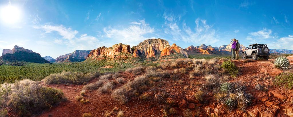 Lifestyle-Couple-Hiking-Sedona-Jeep-Rod-McLean-Act-GL-copy